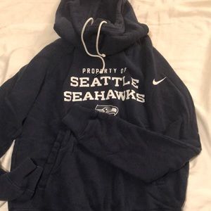 NFL team Apparel, Seahawks cowl Sweater, size M
